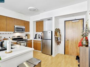 5900 3Rd St 2414, San Francisco CA 94124