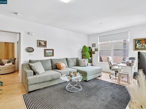 5900 3Rd St 2414, San Francisco CA 94124