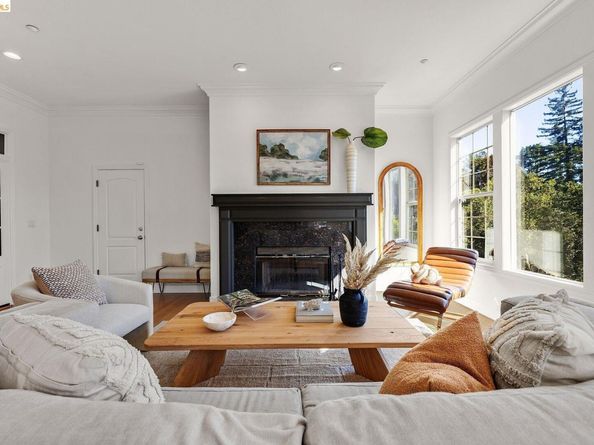 6203 Westwood Way, Oakland CA 94611