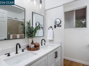 5509 Roundtree Dr E, Concord CA 94521