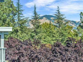 1935 Golden Rain Rd 1, Walnut Creek CA 94595