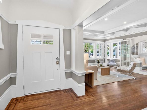 3103 Central Ave, Alameda CA 94501