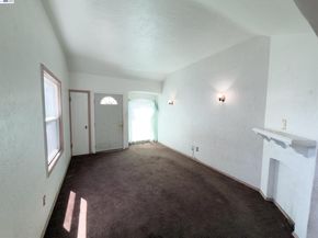 955 Jackson St, Albany CA 94706