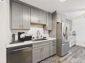 1750 Halford Ave 211, Santa Clara CA 95051