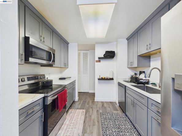 1750 Halford Ave 211, Santa Clara CA 95051