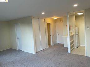Undisclosed Address #41132895, Emeryville CA 94608