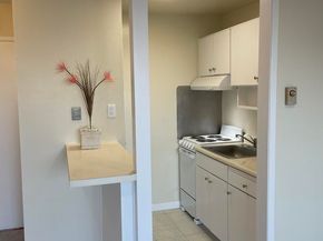 Undisclosed Address #41132895, Emeryville CA 94608