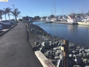 Undisclosed Address #41132895, Emeryville CA 94608