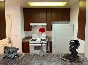 989 Franklin Street 307, Oakland CA 94607