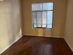 989 Franklin Street 307, Oakland CA 94607