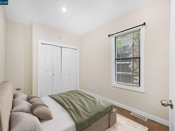 3114 Magnolia St, Oakland CA 94608