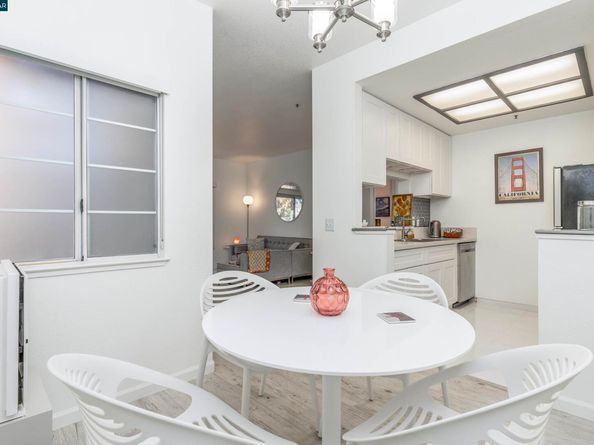 611 Waterford Pl, Pinole CA 94564