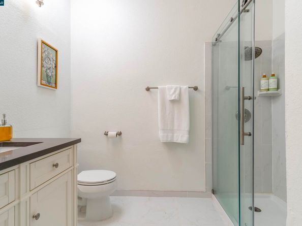 611 Waterford Pl, Pinole CA 94564