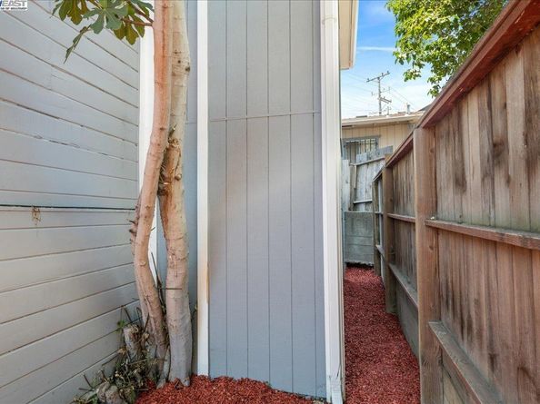 3214 13Th Ave, Oakland CA 94610