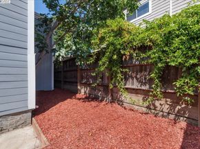 3214 13Th Ave, Oakland CA 94610