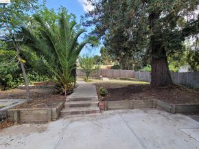 7856 Ney Ave, Oakland CA 94605
