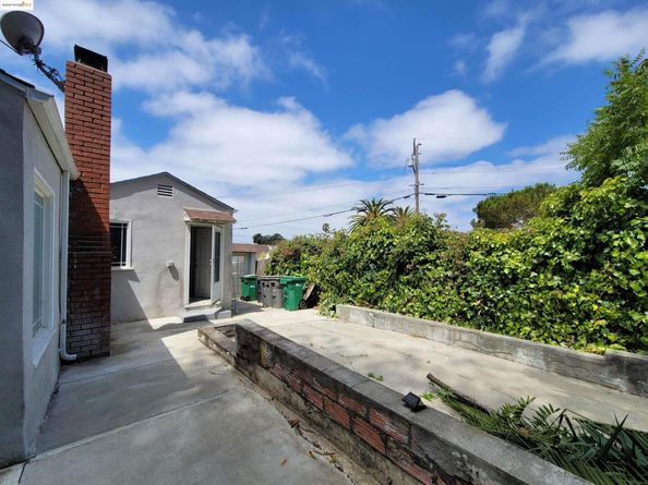 7856 Ney Ave, Oakland CA 94605