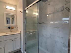 7856 Ney Ave, Oakland CA 94605