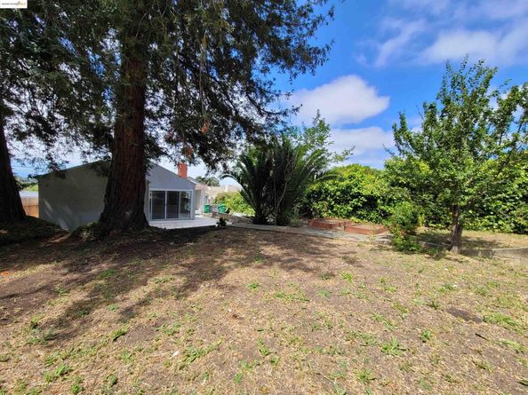 7856 Ney Ave, Oakland CA 94605