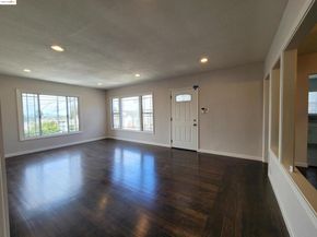 7856 Ney Ave, Oakland CA 94605
