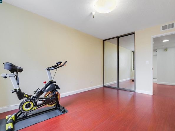 1132 carpentier st 210, San Leandro CA 94577