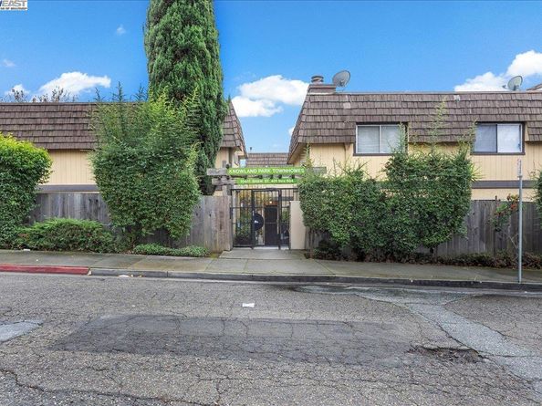 10401 Shaw St 401, Oakland CA 94605