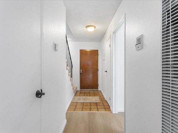 10401 Shaw St 401, Oakland CA 94605