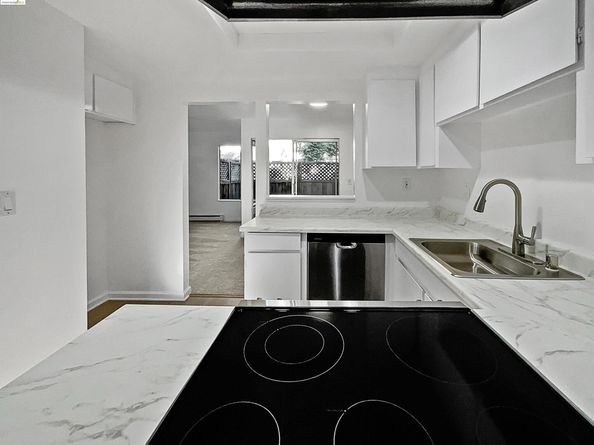 1023 Delna Manor Lane, San Jose CA 95128