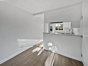 1023 Delna Manor Lane, San Jose CA 95128