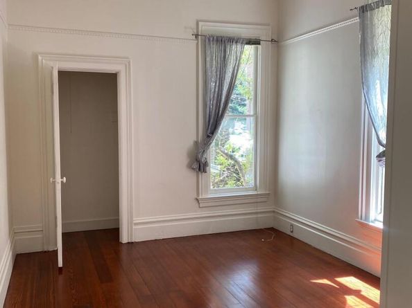 1213 Park Ave, Alameda CA 94501