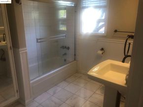 1213 Park Ave, Alameda CA 94501