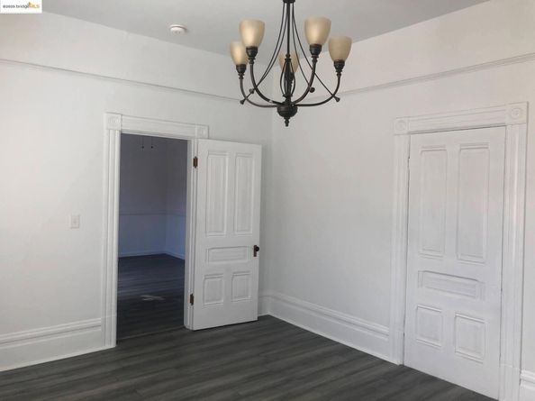 1213 Park Ave, Alameda CA 94501