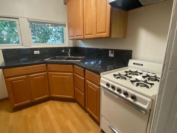 1213 Park Ave, Alameda CA 94501