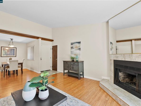 1383 Hull Ln, Martinez CA 94553