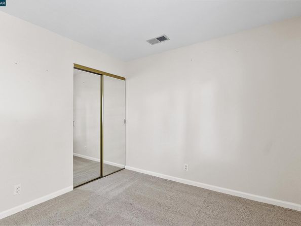 1383 Hull Ln, Martinez CA 94553