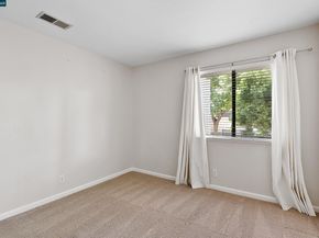1383 Hull Ln, Martinez CA 94553
