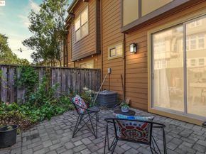 6063 Old Quarry Loop, Oakland CA 94605