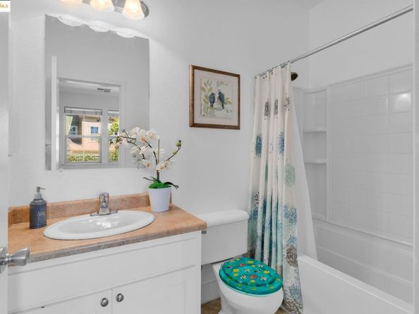 6063 Old Quarry Loop, Oakland CA 94605