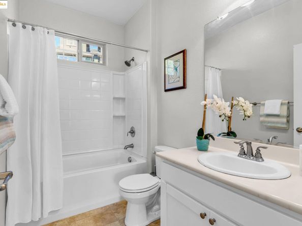 6063 Old Quarry Loop, Oakland CA 94605