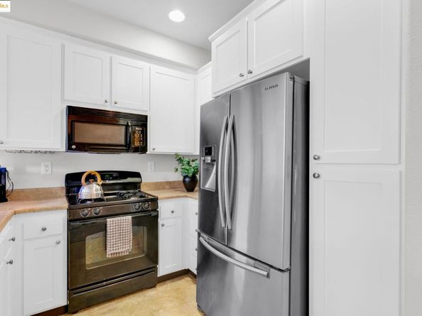 6063 Old Quarry Loop, Oakland CA 94605