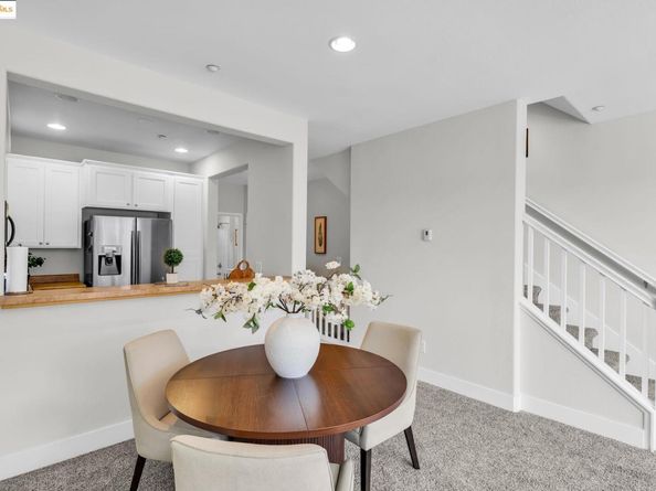 6063 Old Quarry Loop, Oakland CA 94605