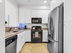 6063 Old Quarry Loop, Oakland CA 94605