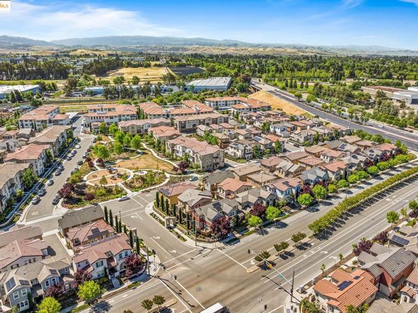 1280 Gusty Loop #4 4, Livermore CA 94550