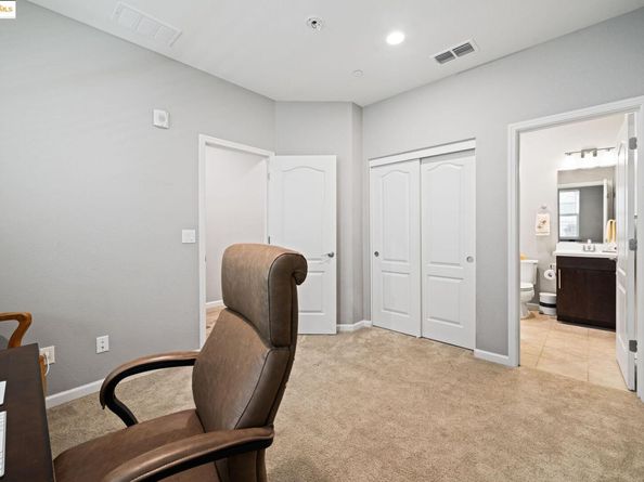 1280 Gusty Loop #4 4, Livermore CA 94550