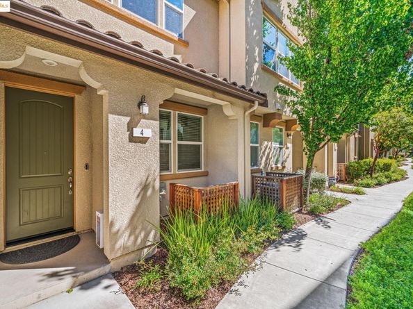 1280 Gusty Loop #4 4, Livermore CA 94550