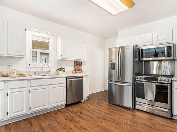 2210 Clement Ave, Alameda CA 94501