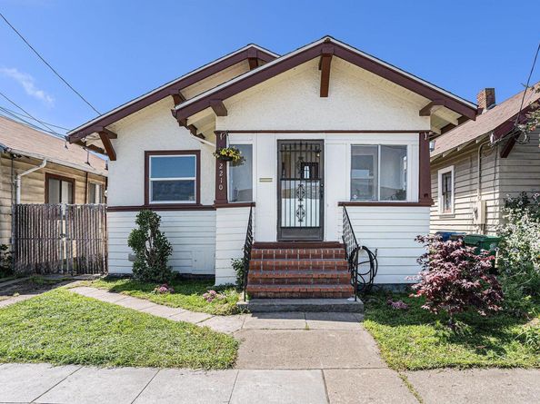 2210 Clement Ave, Alameda CA 94501