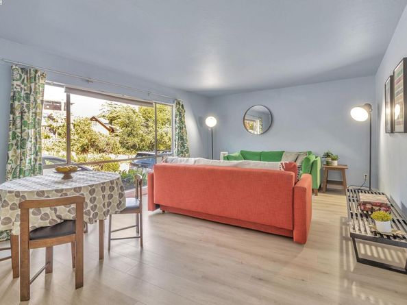 3877 Howe St 106, Oakland CA 94611