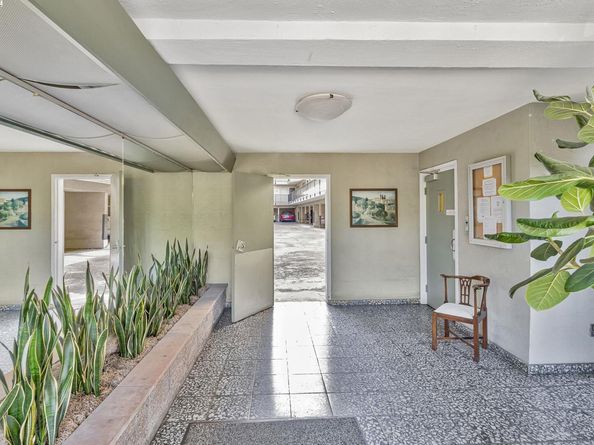 3877 Howe St 106, Oakland CA 94611