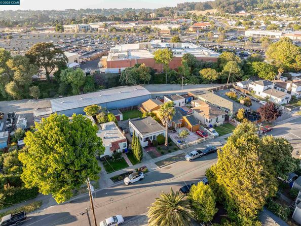 3307 Tulare Ave, Richmond CA 94804